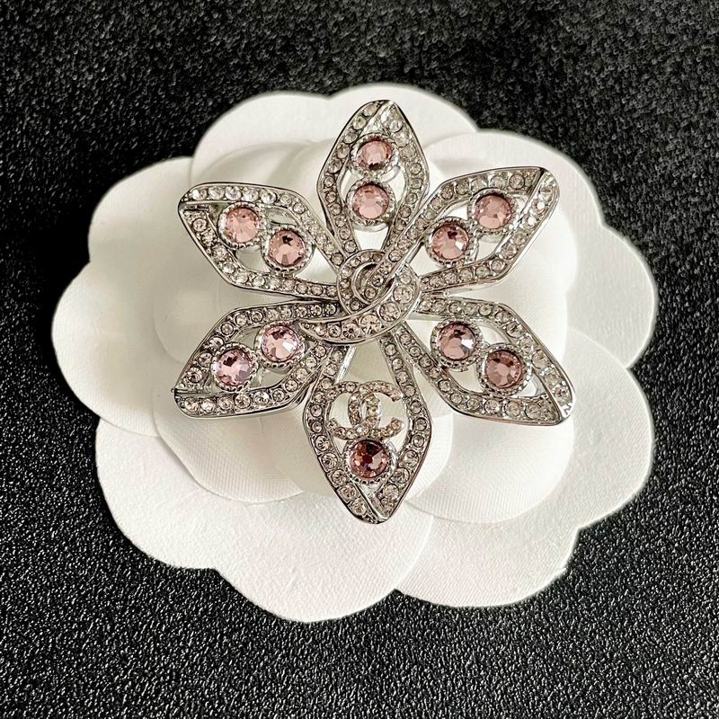 Chanel Brooch 04yxs83 (4)
