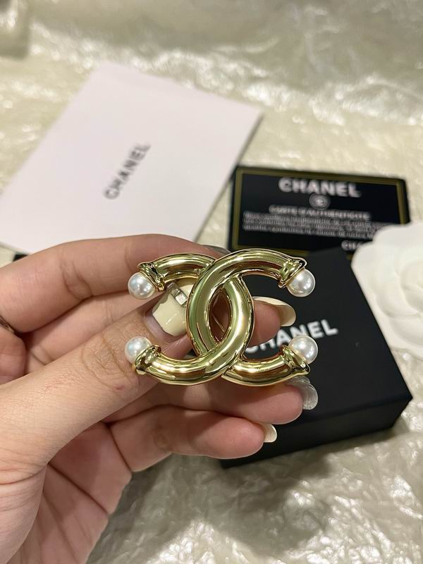 Chanel Brooch 04yxs88 (3)