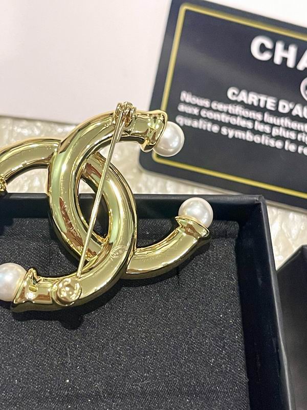 Chanel Brooch 04yxs88 (7)