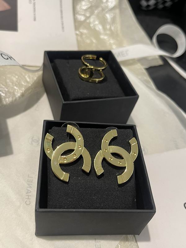 Chanel Brooch 04yxs89 (1)