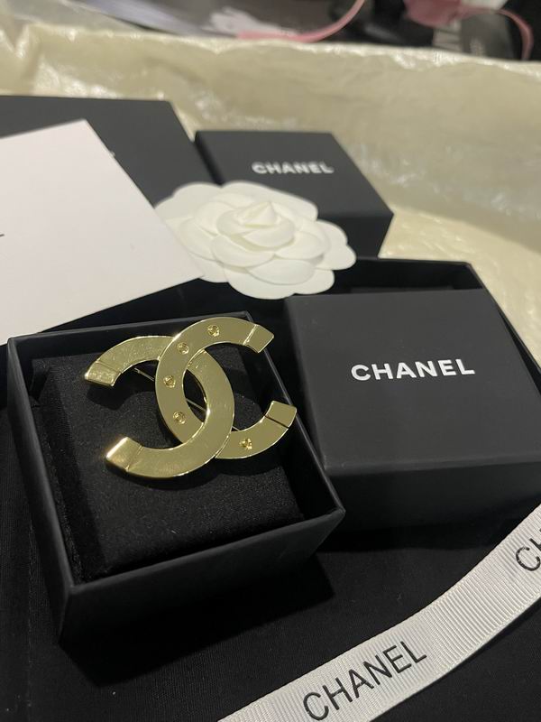 Chanel Brooch 04yxs89 (10)