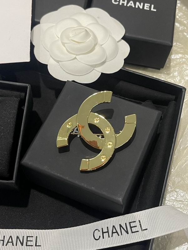 Chanel Brooch 04yxs89 (2)