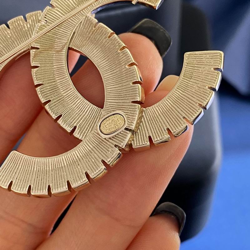 Chanel Brooch 04yxs91 (3)
