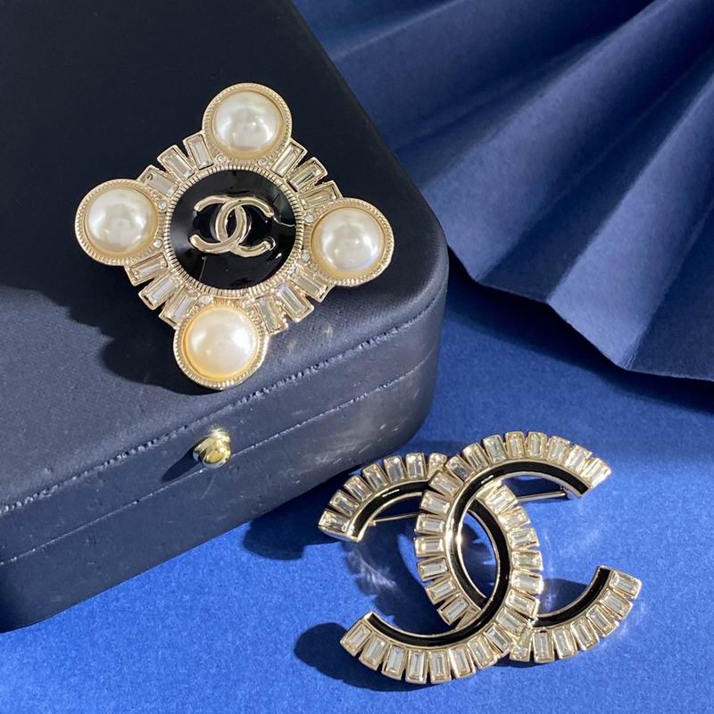 Chanel Brooch 04yxs92 (2)