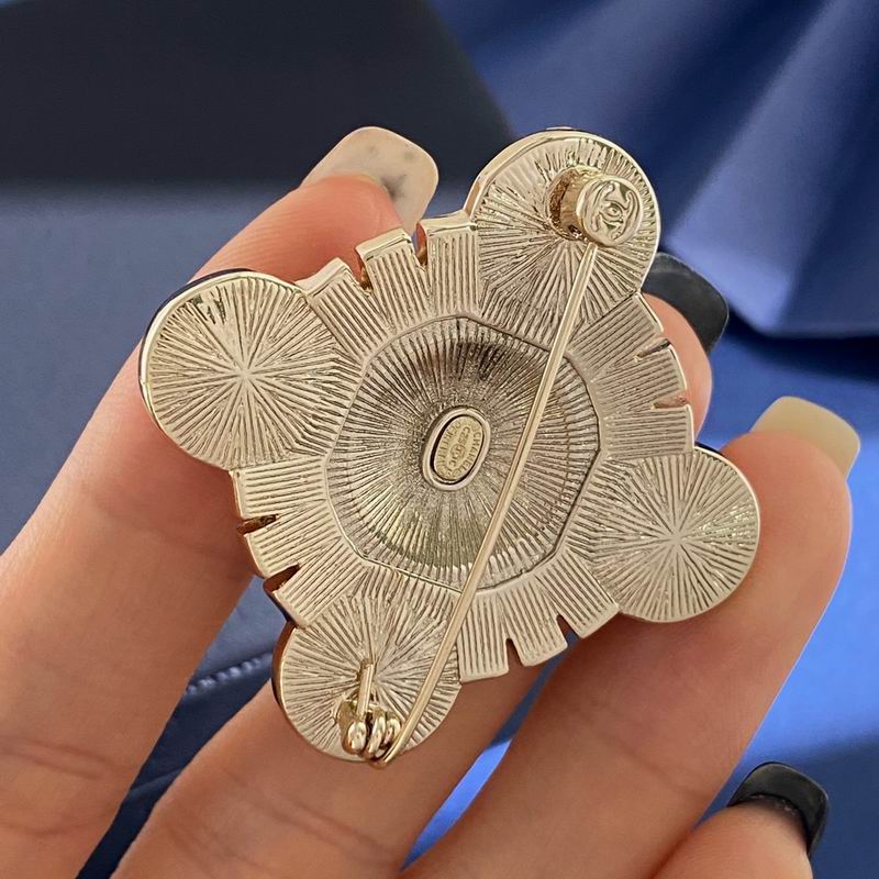 Chanel Brooch 04yxs92 (6)