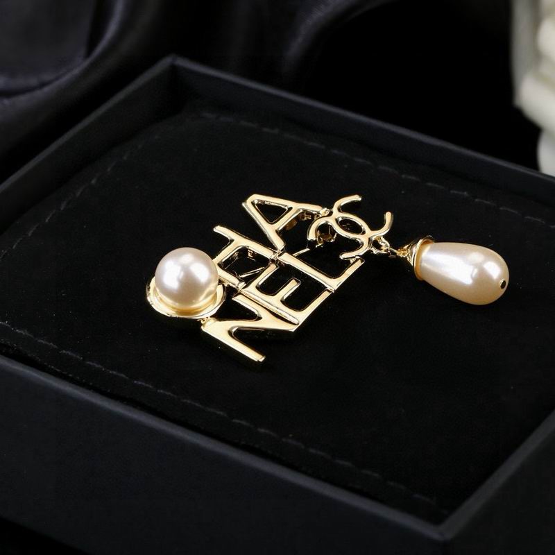 Chanel Brooch 05yxs187 (3)