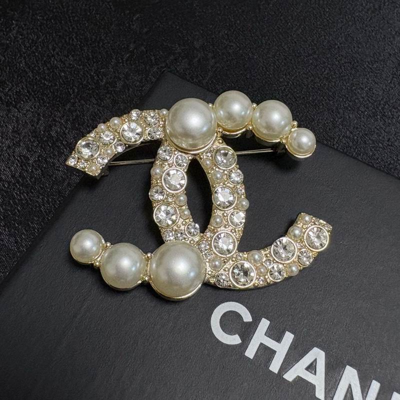 Chanel Brooch 05yxs195 (2)