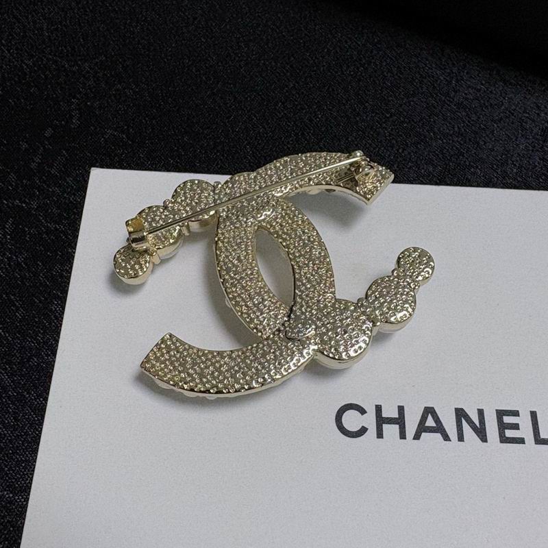 Chanel Brooch 05yxs195 (3)