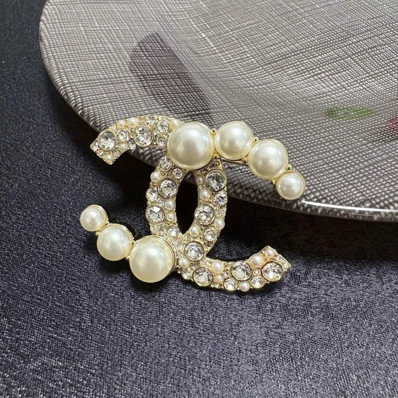 Chanel Brooch 05yxs195 (5)