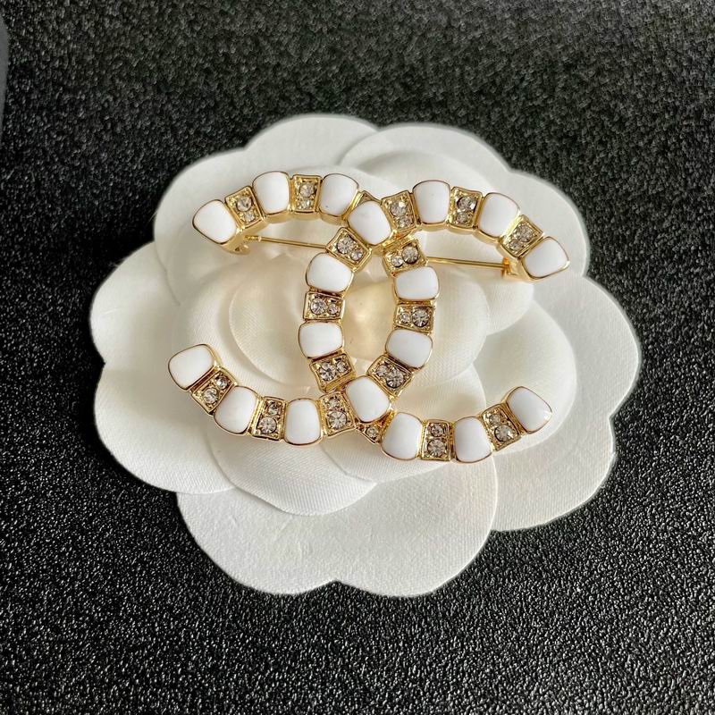 Chanel Brooch 05yxs197 (12)