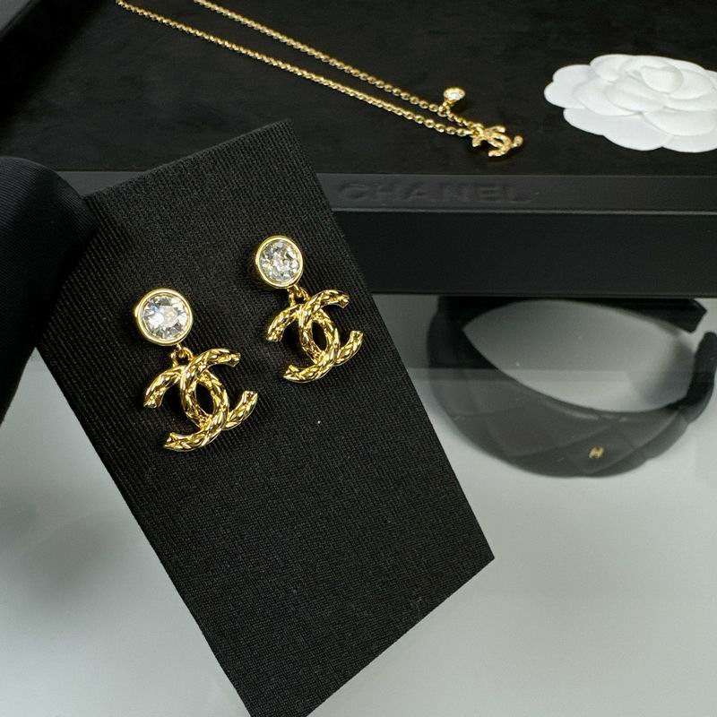 Chanel Earring 04yxs373 (3)