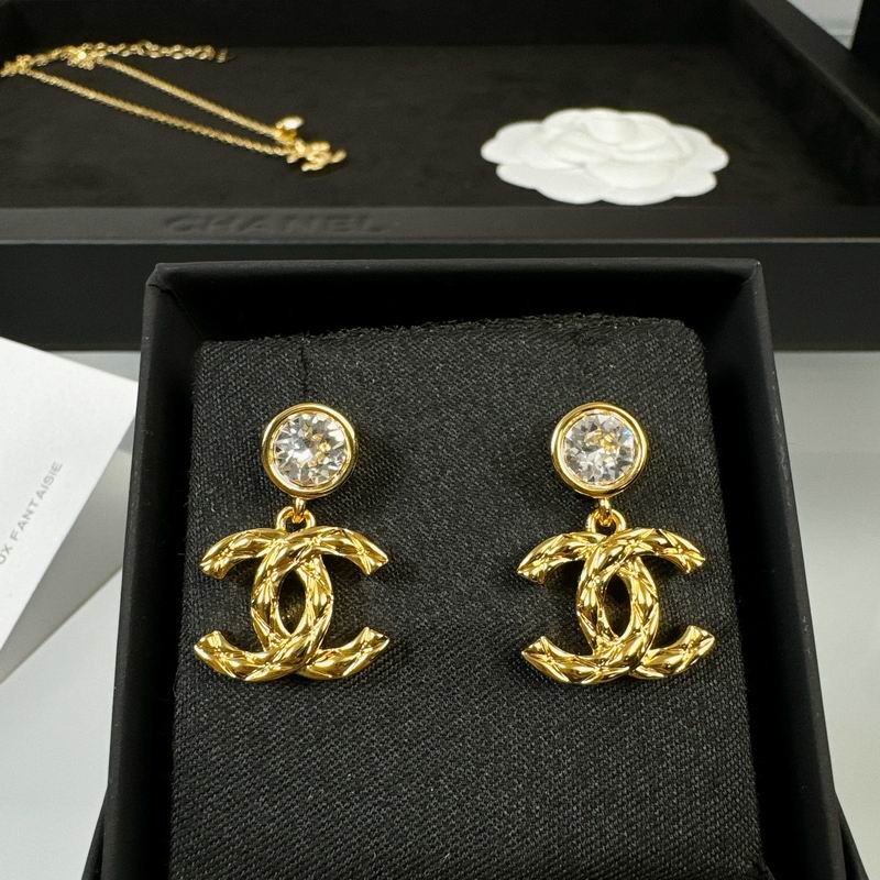 Chanel Earring 04yxs373 (6)