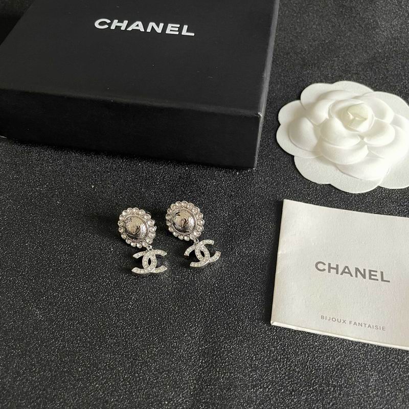 Chanel Earring 04yxs378 (1)