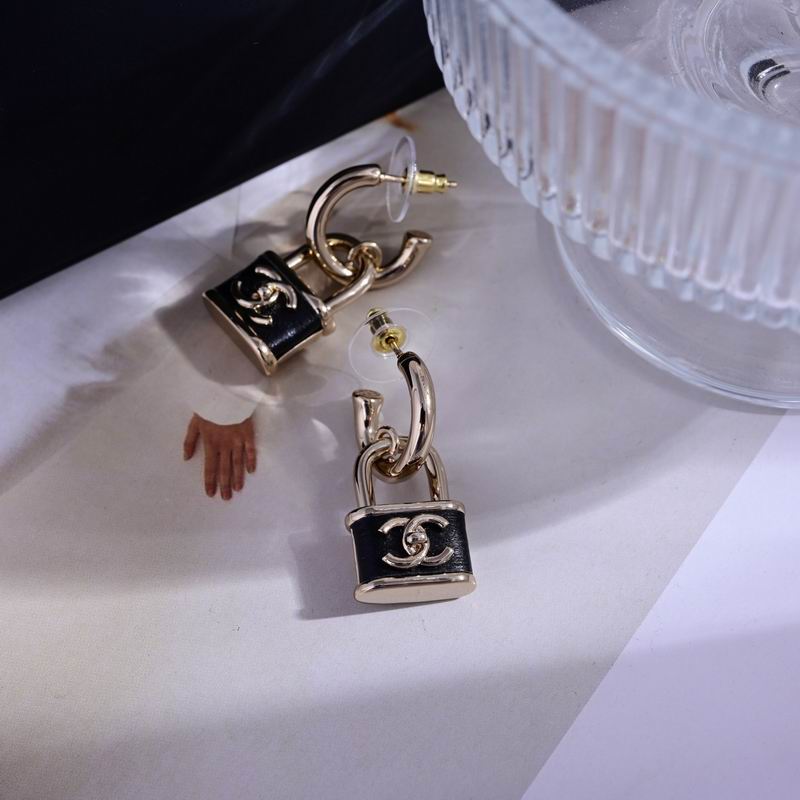 Chanel Earring 04yxs383 (4)