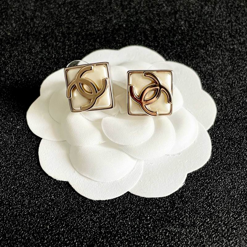 Chanel Earring 04yxs390 (6)