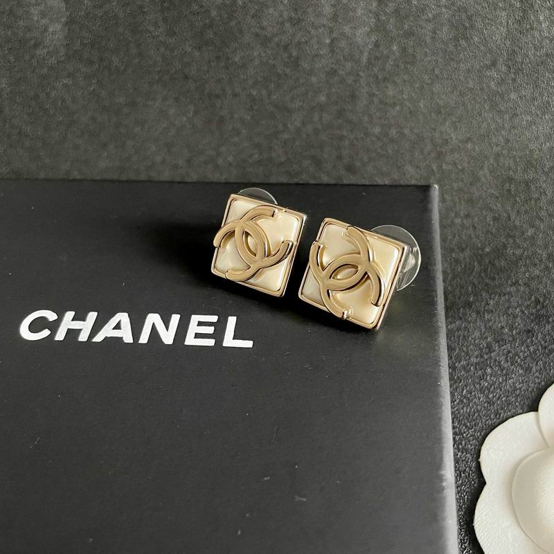 Chanel Earring 04yxs390 (7)