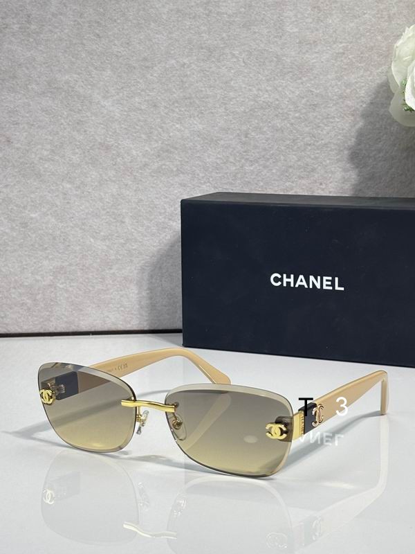 Chanel H1909Q 65 17-143 c05
