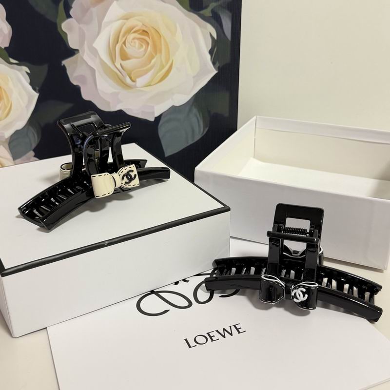 Chanel Hair Grab Clip hh (100)