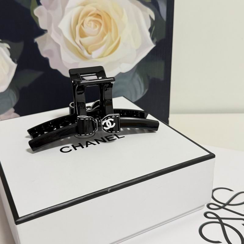 Chanel Hair Grab Clip hh (101)