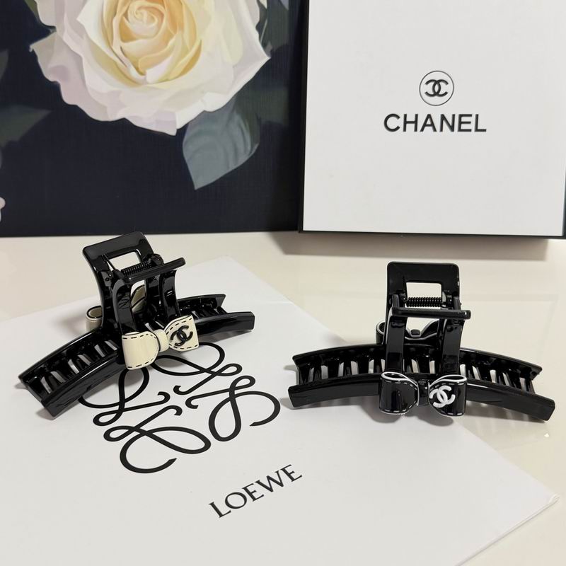 Chanel Hair Grab Clip hh (108)