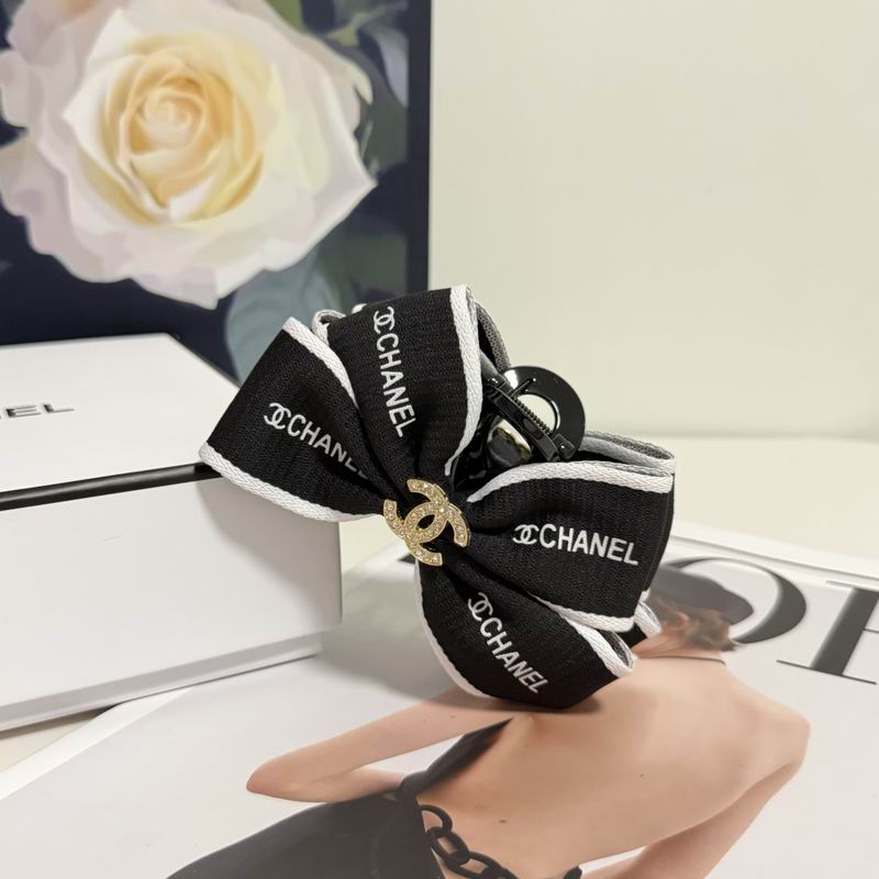 Chanel Hair Grab Clip hh (131)