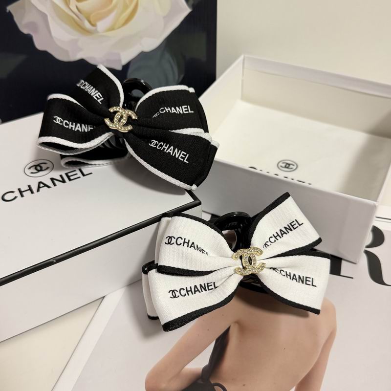 Chanel Hair Grab Clip hh (144)