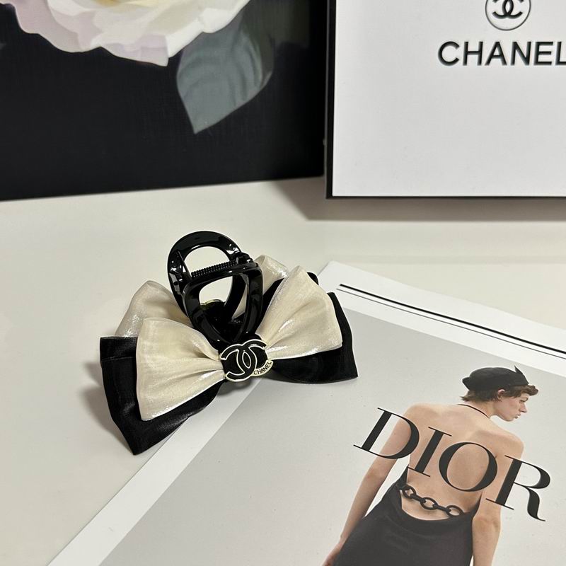 Chanel Hair Grab Clip hh (164)