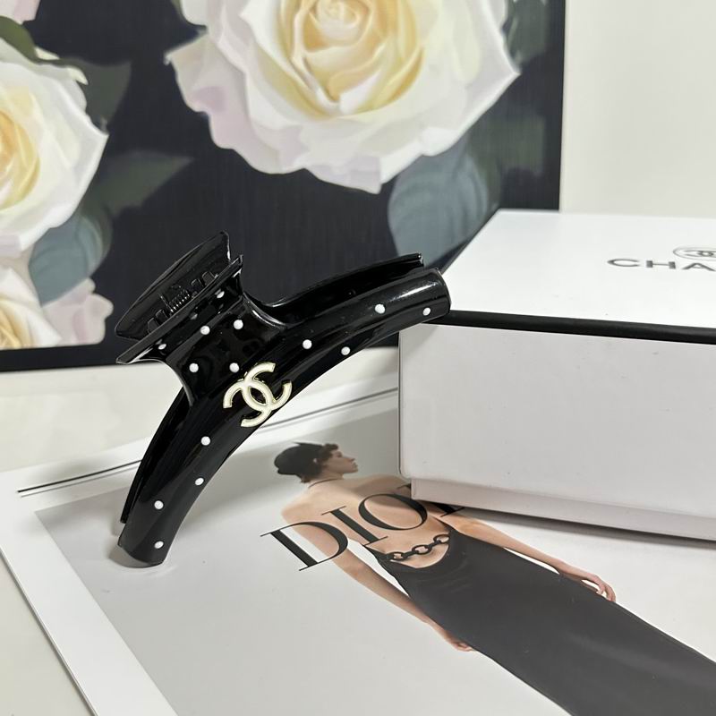 Chanel Hair Grab Clip hh (174)