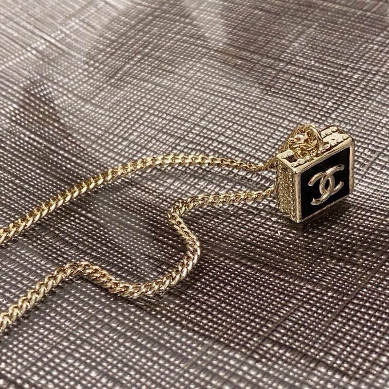 Chanel Necklace 04yxs118 (4)