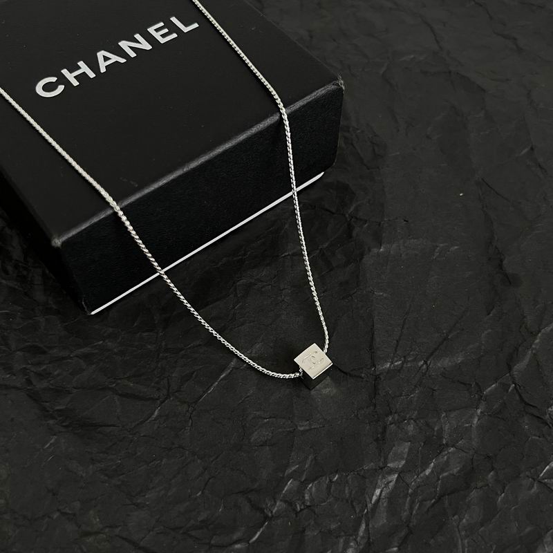 Chanel Necklace 04yxs153 (11)