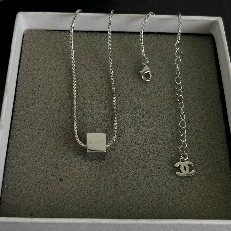 Chanel Necklace 04yxs153 (4)