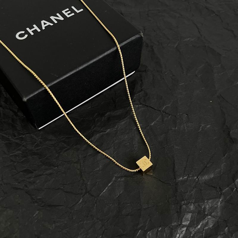 Chanel Necklace 04yxs153 (8)