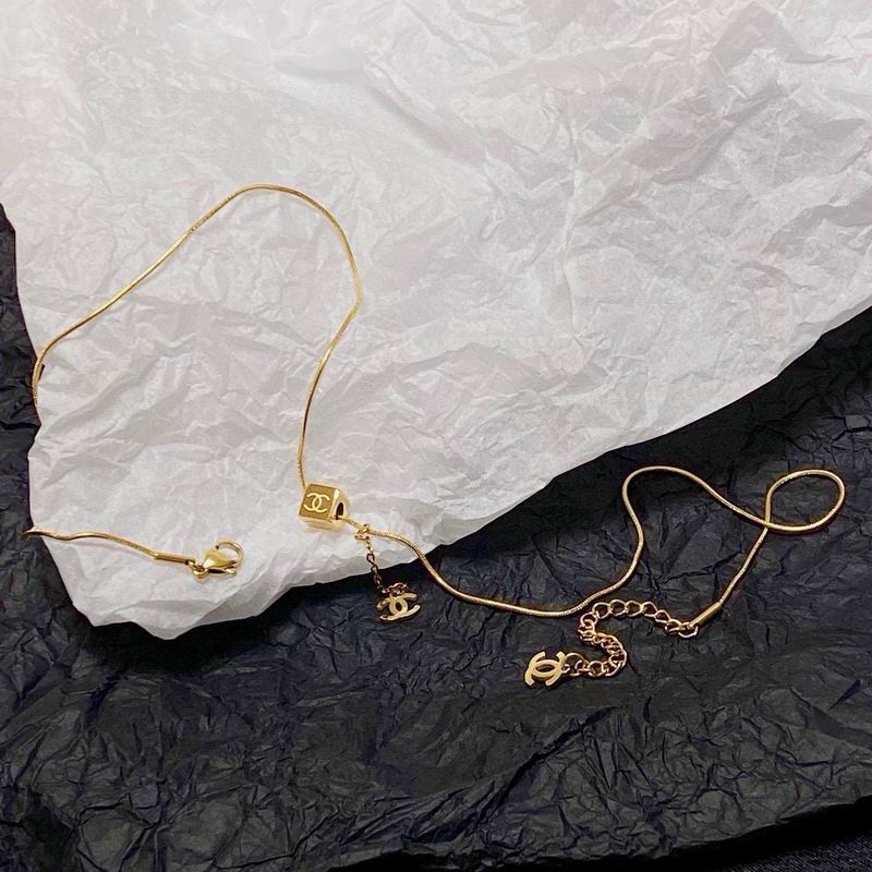 Chanel Necklace 04yxs68 (2)
