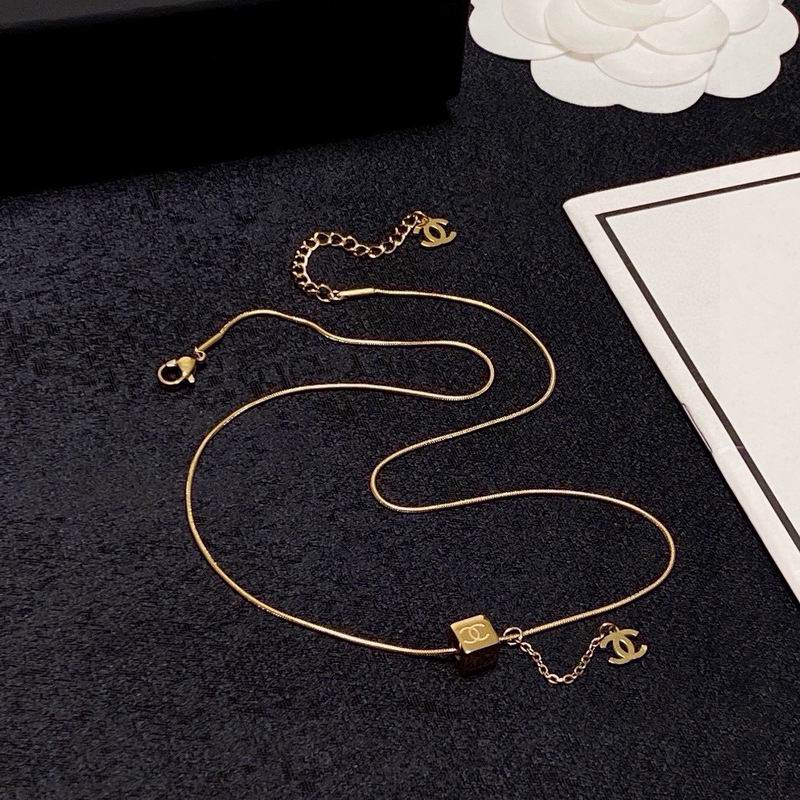 Chanel Necklace 04yxs68 (3)