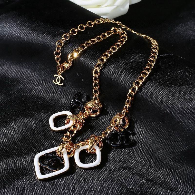 Chanel Necklace 05yxs208 (2)