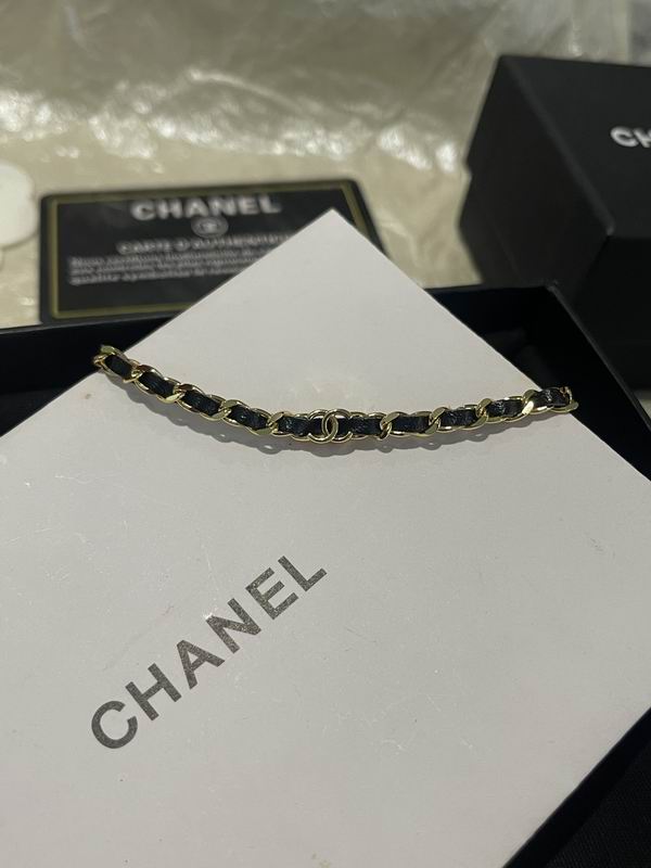 Chanel Suits 04yxs51 (2)