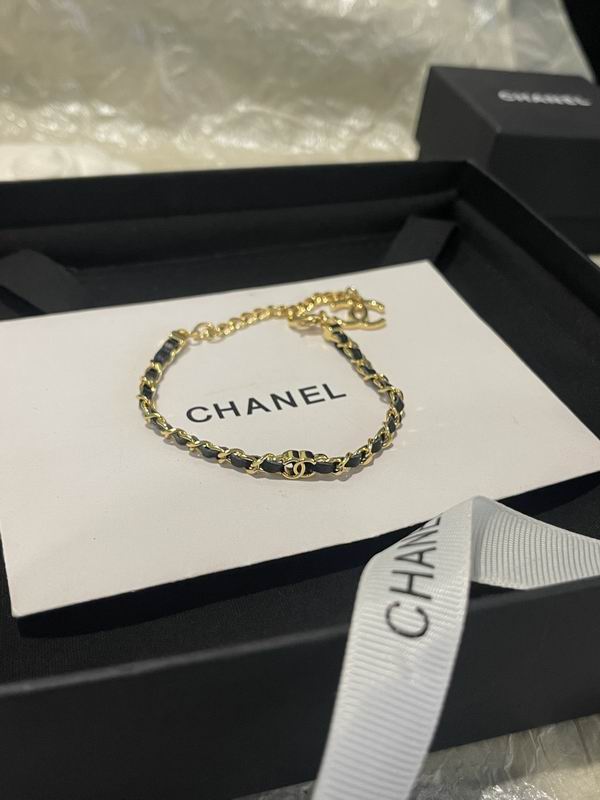 Chanel Suits 04yxs51 (7)