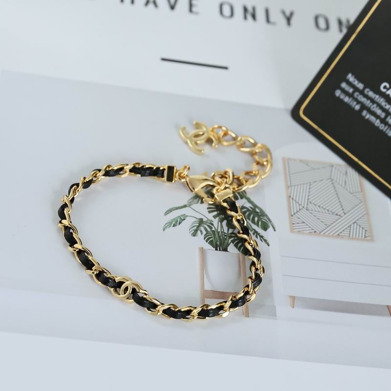 Chanel Suits 04yxs52 (4)