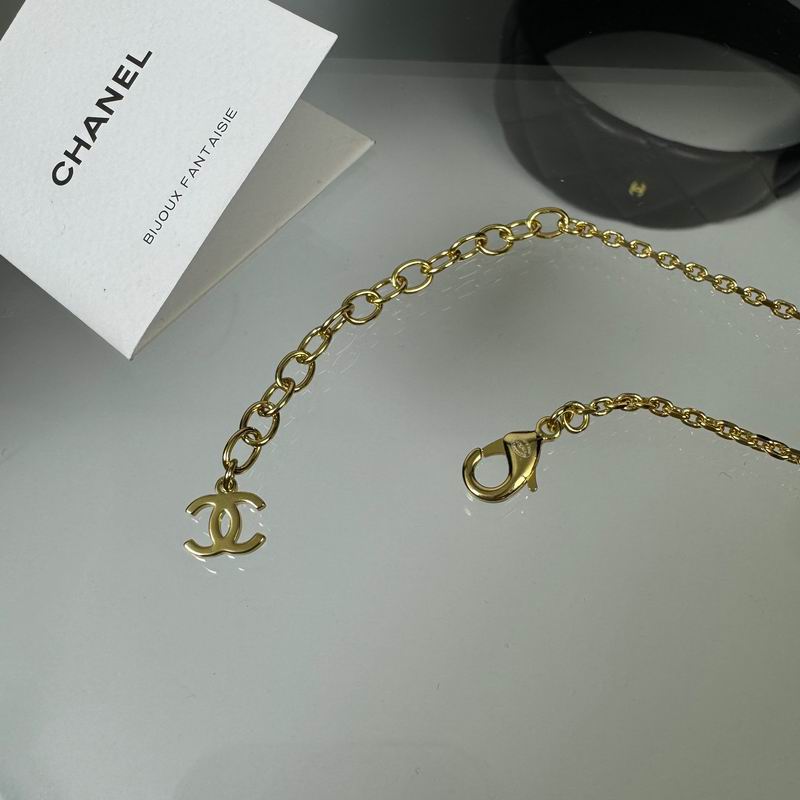 Chanel Suits 04yxs56 (6)