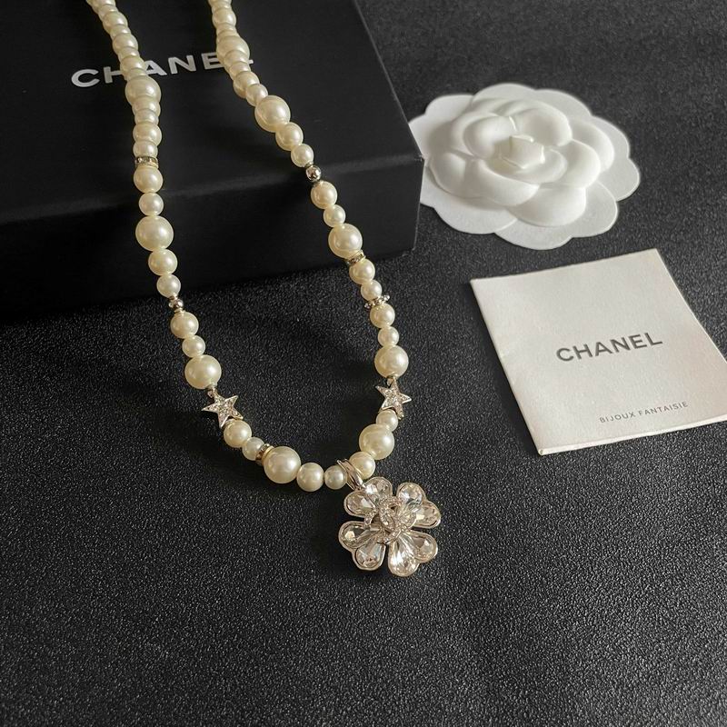 Chanel Suits 04yxs64 (2)