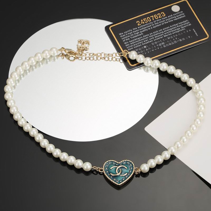 Chanel Suits 04yxs66 (2)