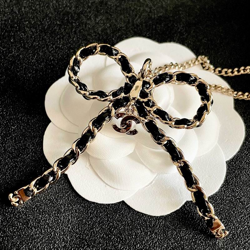 Chanel Suits 04yxs69 (4)