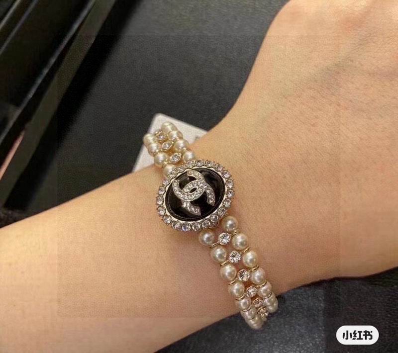 Chanel Suits 05yxs74 (7)