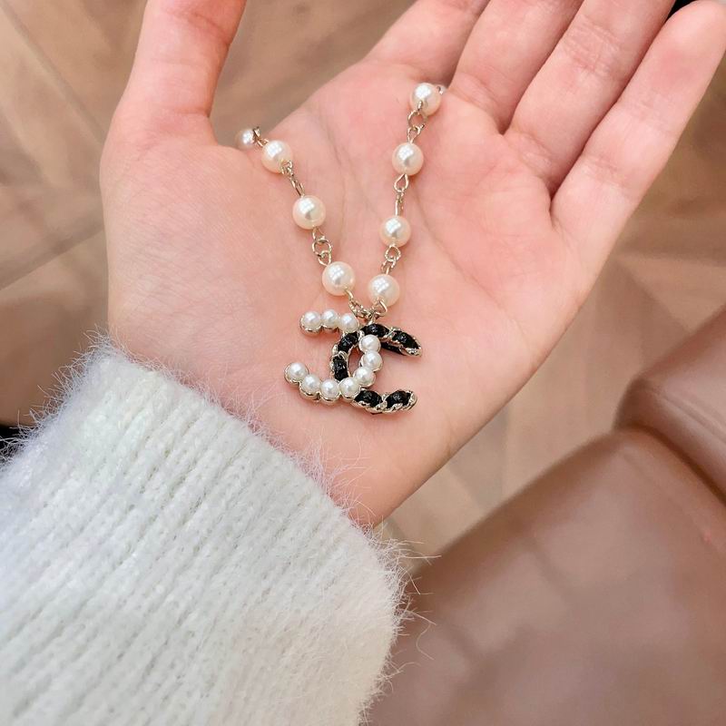 Chanel Suits 05yxs75 (13)