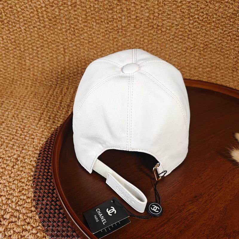 Chanel cap dx (745)