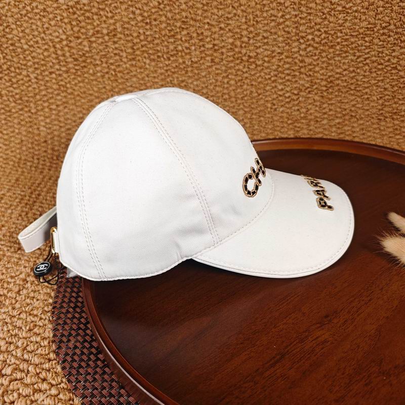 Chanel cap dx (747)