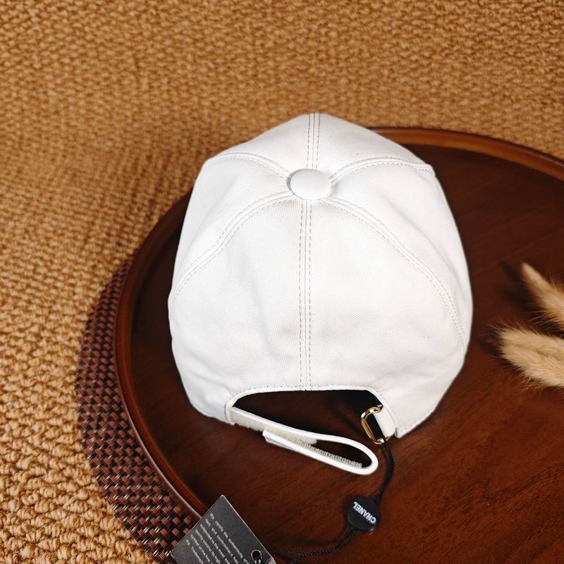 Chanel cap dx (752)