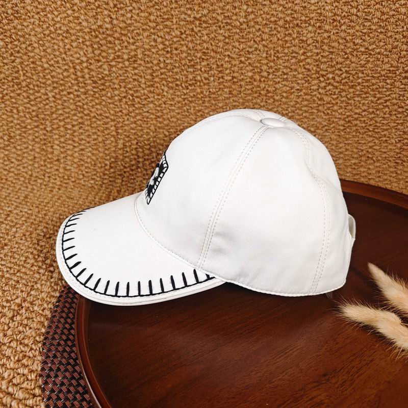 Chanel cap dx (754)