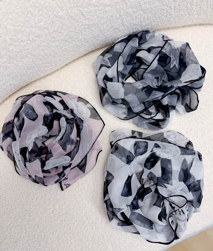 Chanel silk scarf 25X180cm E07 (1)