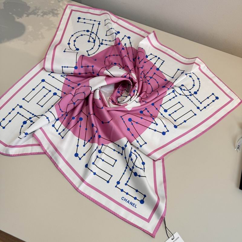 Chanel silk scarf 90X90cm E11 (2)